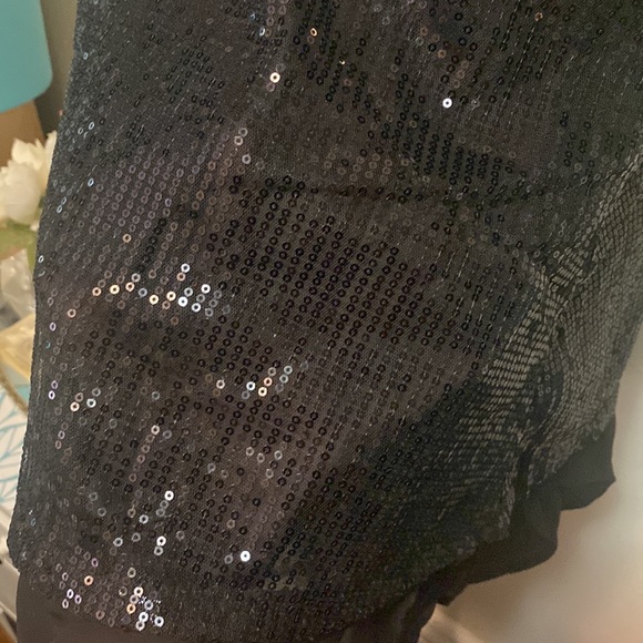 Black sequin tank top NWOT - Picture 3 of 9
